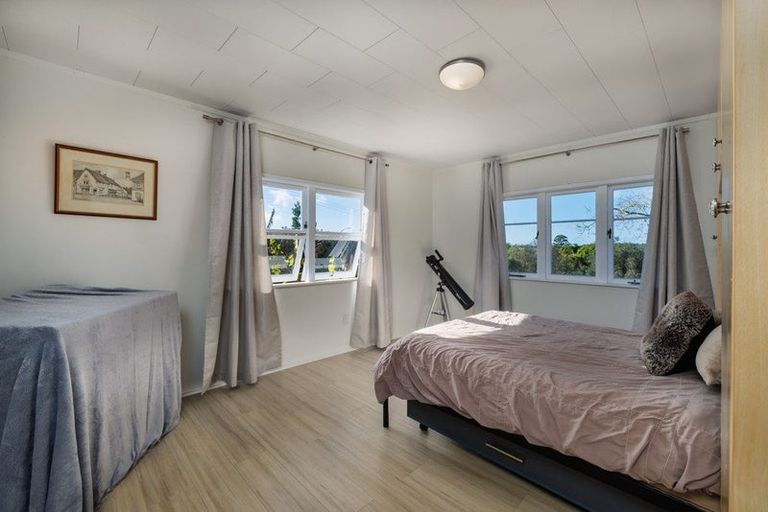 Photo of property in 43 Awatere Street, Clover Park, Auckland, 2023