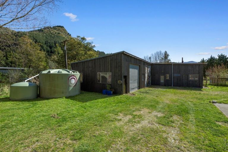 Photo of property in 137 Wakamarina Road, Canvastown, Havelock, 7178