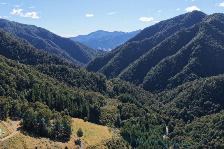 Photo of property in 291 Braeburn Track, Braeburn Range, Murchison, 7077