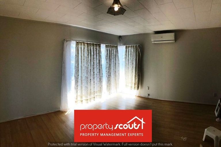 Photo of property in 3 Medina Place, Half Moon Bay, Auckland, 2012