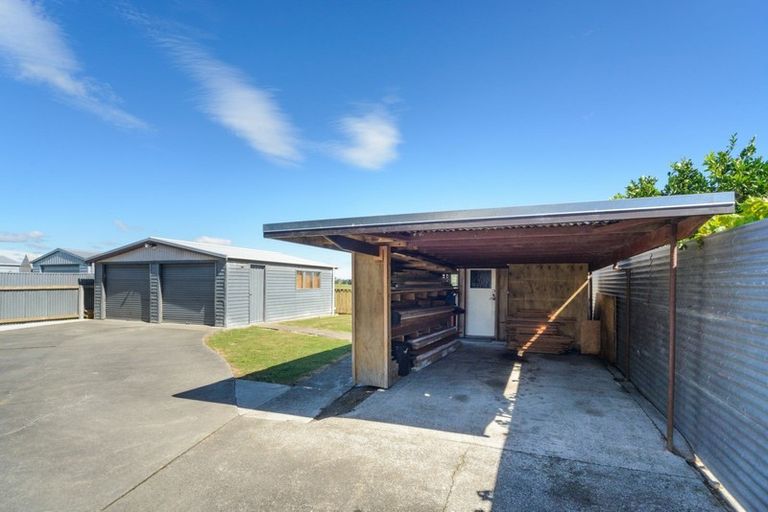 Photo of property in 26 Peters Avenue, Cloverlea, Palmerston North, 4412