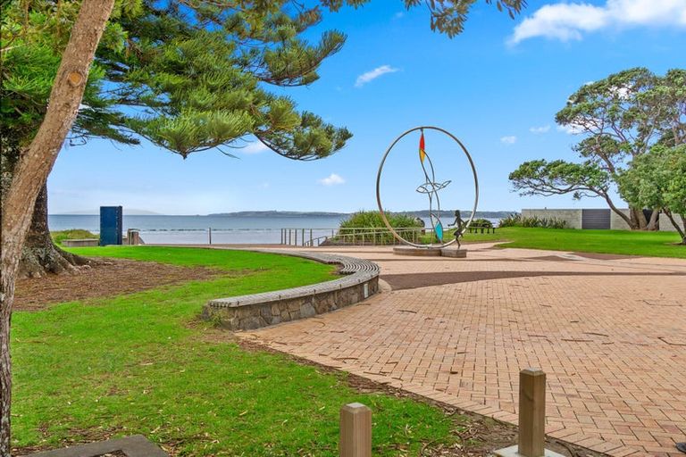 Photo of property in 28 Dan Tori Place, Orewa, 0931