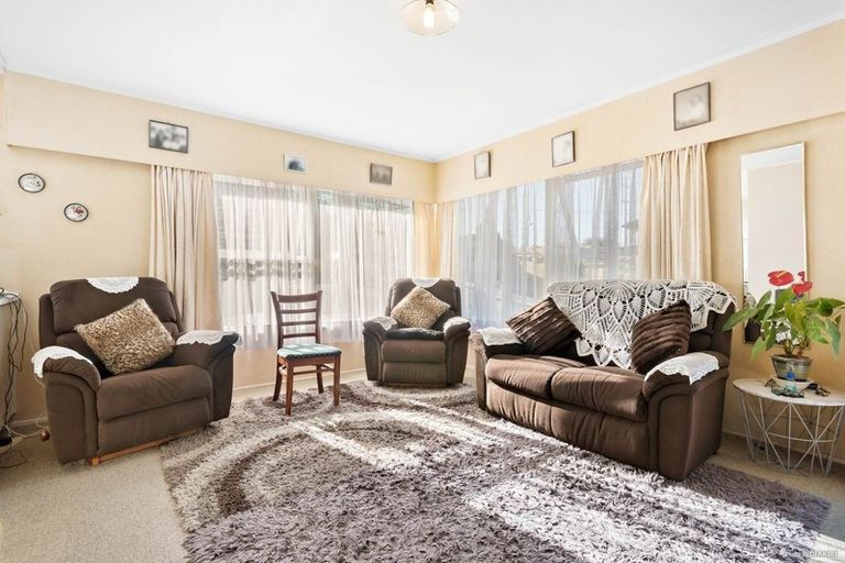 Photo of property in 1/201 Sunnynook Road, Wairau Valley, Auckland, 0627