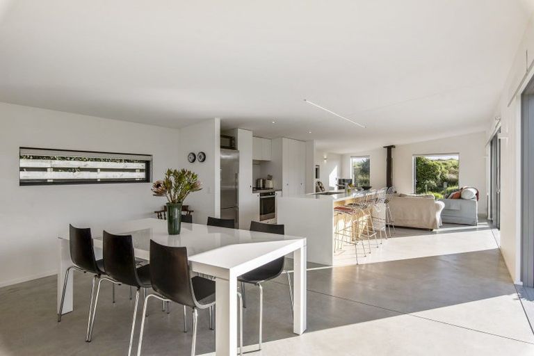 Photo of property in 41 Marram Way, Peka Peka, Waikanae, 5391