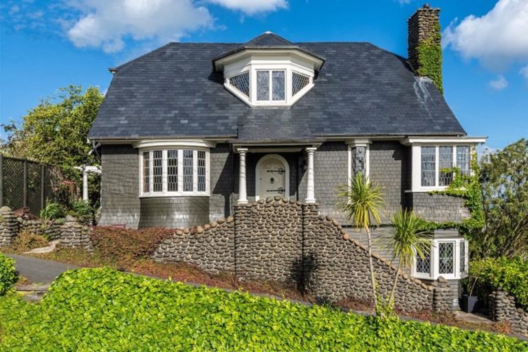 Photo of property in 18 Huia Street, Devonport, Auckland, 0624