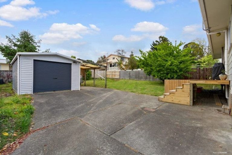 Photo of property in 30 Waari Avenue, Sunnyvale, Auckland, 0612