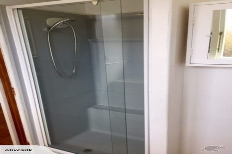 Photo of property in 3 Elizabeth Street, Orewa, 0931