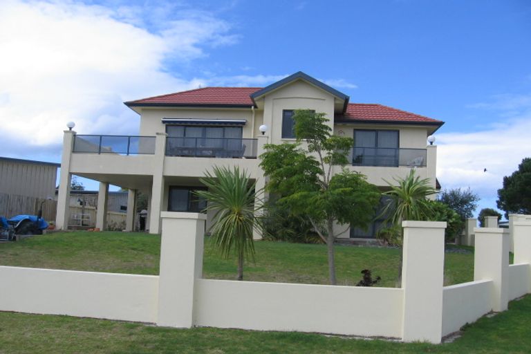 Photo of property in 2 Triumph Dell, Pauanui, Hikuai, 3579