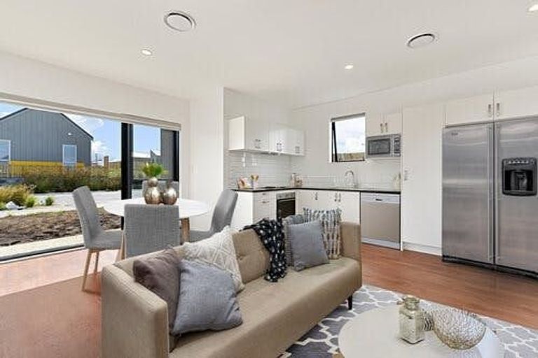 Photo of property in 1 Herekino Street, Westgate, Auckland, 0814