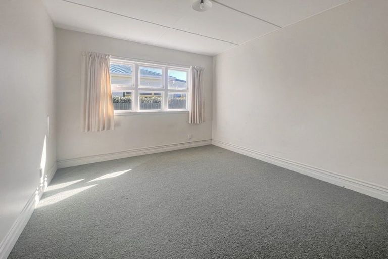 Photo of property in 5 Arawa Place, Castlecliff, Whanganui, 4501