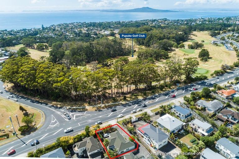 Photo of property in 194 Harris Drive, Silverdale, 0932