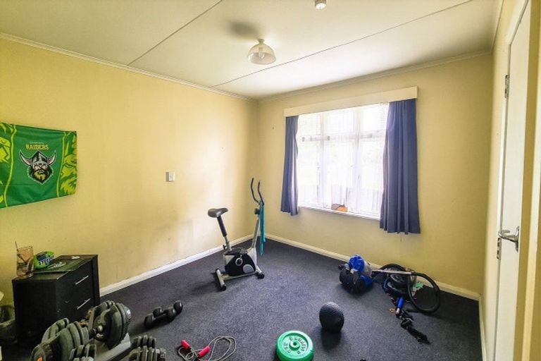 Photo of property in 32 Park Street, Foxton, 4814