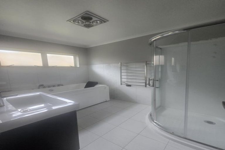 Photo of property in 31 Cape Vista Crescent, Pukekohe, 2120