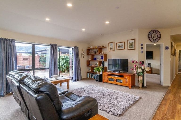 Photo of property in 196a Wise Street, Wainuiomata, Lower Hutt, 5014