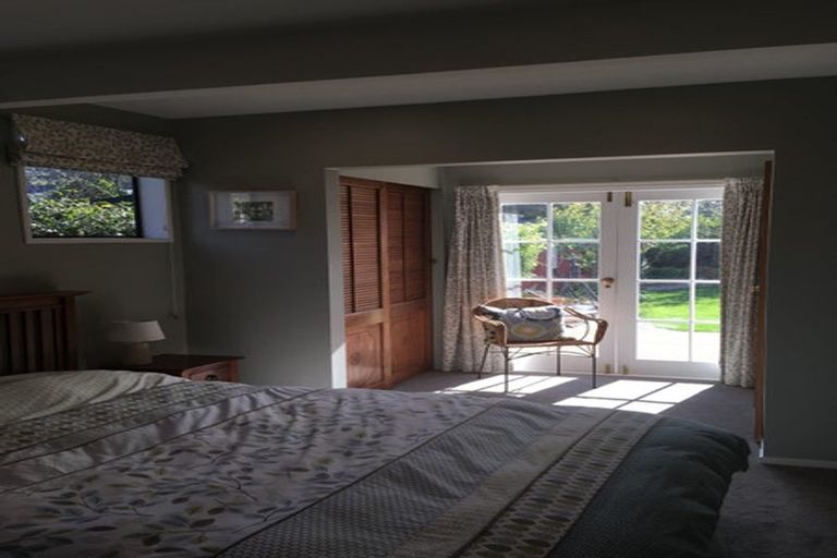 Photo of property in 5 Beachville Road, Redcliffs, Christchurch, 8081