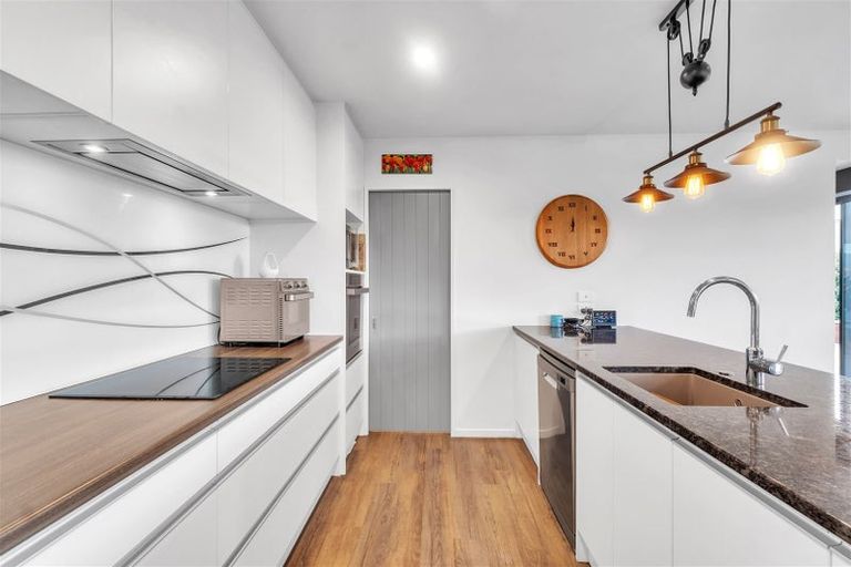 Photo of property in 66 Silver Peaks Drive, West Melton, 7618