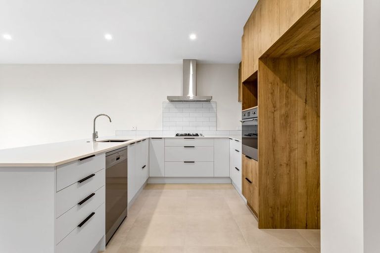 Photo of property in 98 Nganui Avenue, Takanini, Auckland, 2112