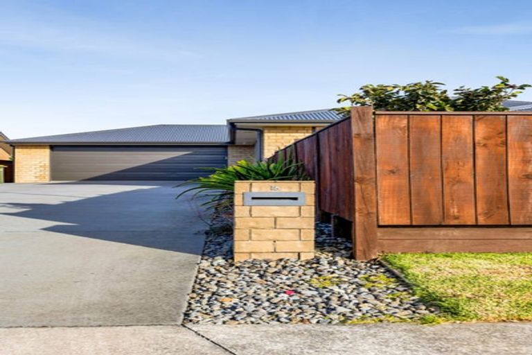 Photo of property in 16 Keene Drive, Bell Block, New Plymouth, 4312