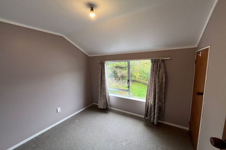 Photo of property in 11 Tralee Place, Johnsonville, Wellington, 6037