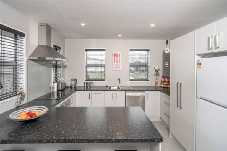 Photo of property in 9 Park Lane, Rolleston, 7614