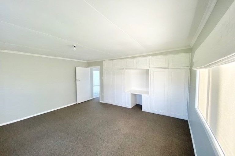 Photo of property in 22a Sussex Street, Levin, 5510