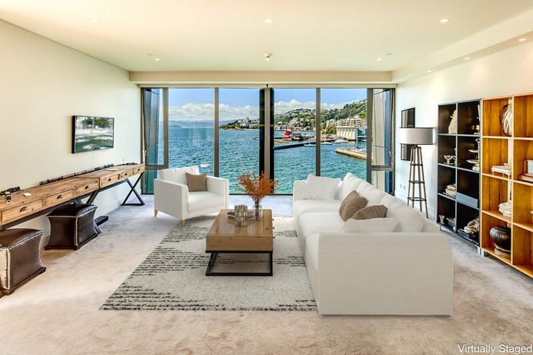 Photo of property in Clyde Quay Wharf, 3c/8 Clyde Quay Wharf, Te Aro, Wellington, 6011
