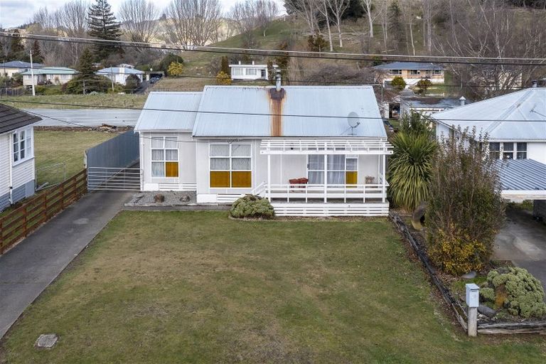 Photo of property in 10 Takahe Street, Taihape, 4720