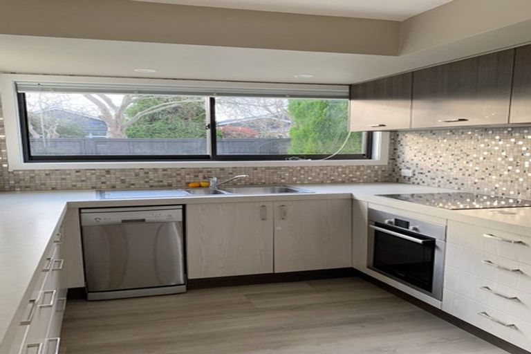 Photo of property in 1/14 Peel Street, Strowan, Christchurch, 8052