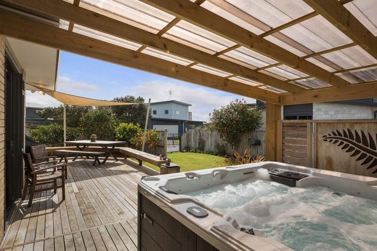 Photo of property in 35 Papaunahi Road, Bowentown, Katikati, 3177