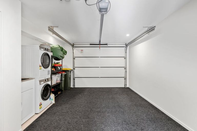 Photo of property in 2/35 Centreway Road, Orewa, 0931