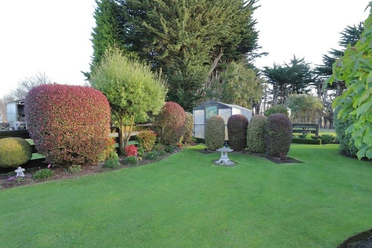 Photo of property in 220 North Makarewa Grove Bush Road, Makarewa, Invercargill, 9876