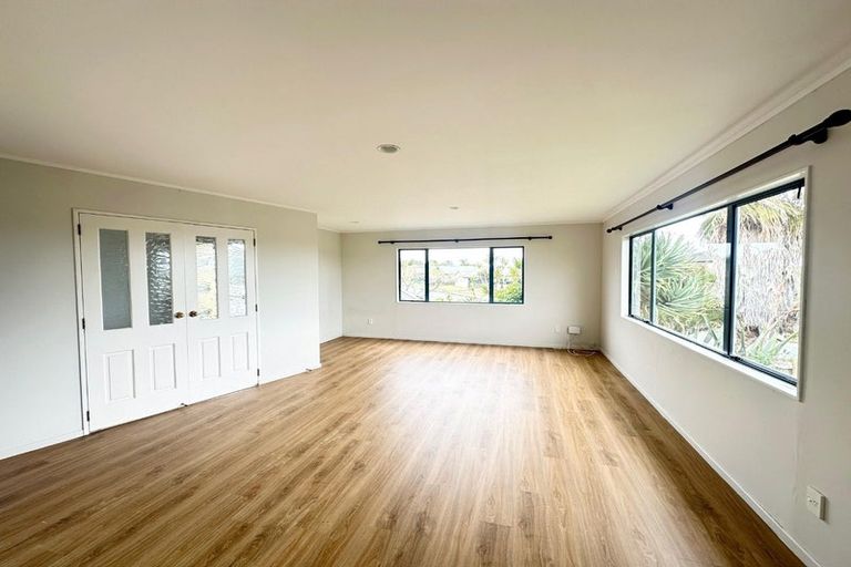 Photo of property in 47 Aspiring Avenue, Clover Park, Auckland, 2019