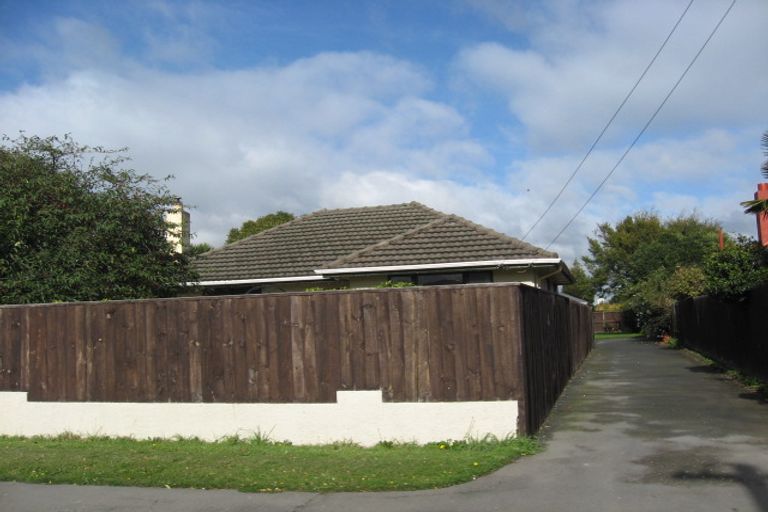 Photo of property in 2/5 Hare Street, Ilam, Christchurch, 8041