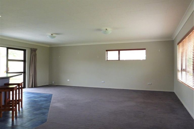 Photo of property in 8 Graham Street, One Tree Point, 0118