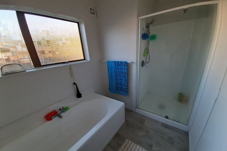 Photo of property in 16 Finlayson Avenue, Clendon Park, Auckland, 2103