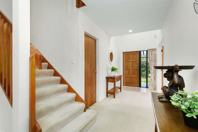 Photo of property in 147 Westchester Drive, Churton Park, Wellington, 6037