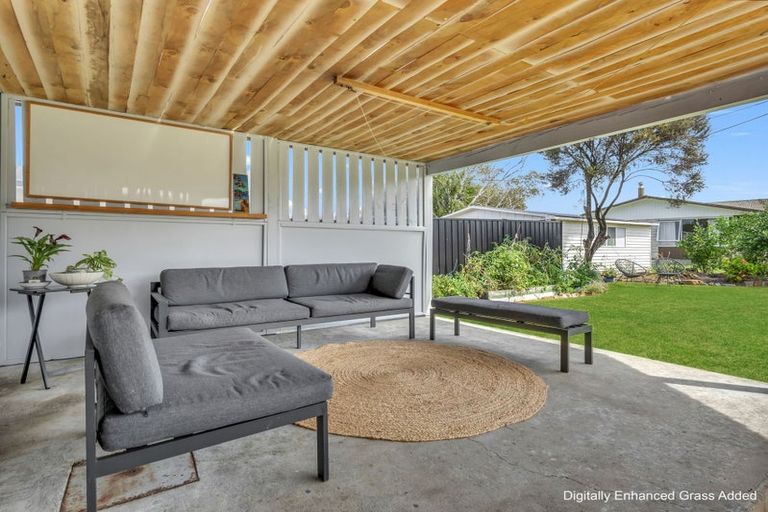 Photo of property in 13 Mangarau Crescent, Havelock North, 4130