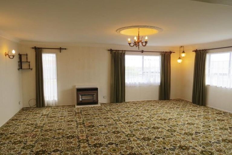 Photo of property in 1/16 Kellyville Heights, Merrilands, New Plymouth, 4312