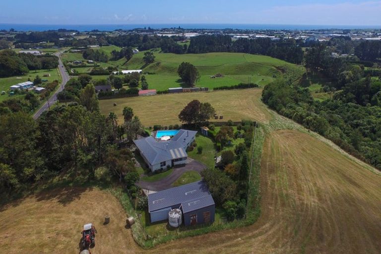 Photo of property in 199 Henwood Road, Paraite, New Plymouth, 4372