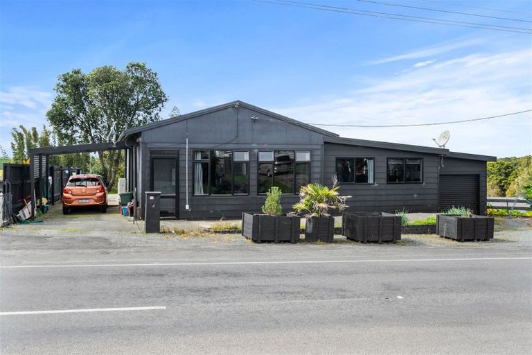 Photo of property in 19 Tauraroa Road, Maungakaramea, Whangarei, 0178