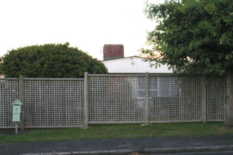 Photo of property in 7 Spencer Terrace, Hauraki, Auckland, 0622