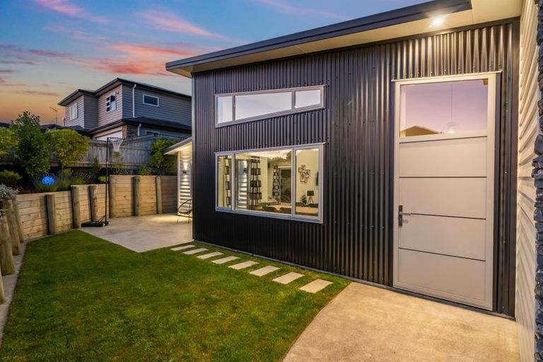 Photo of property in 4 Semaphore Lane, Whitby, Porirua, 5024