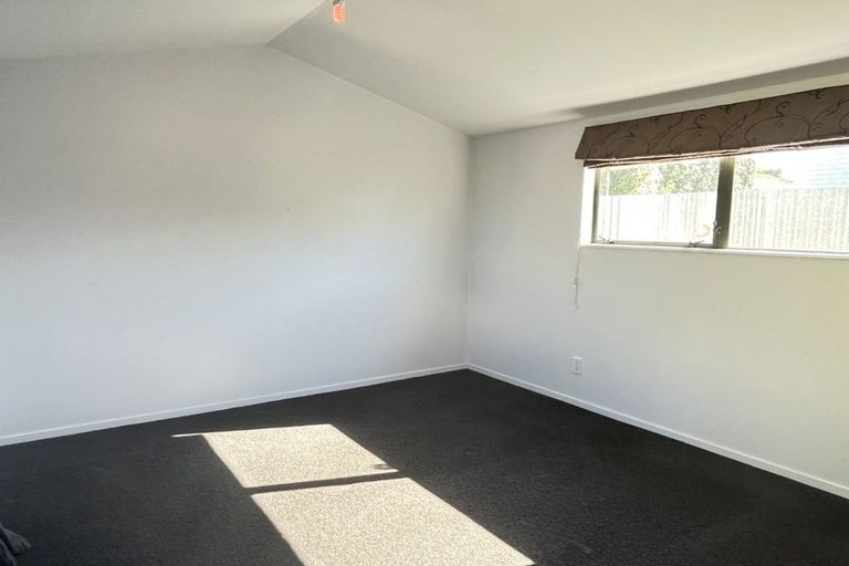 Photo of property in 1/4 Campbell Place, Papakura, 2110