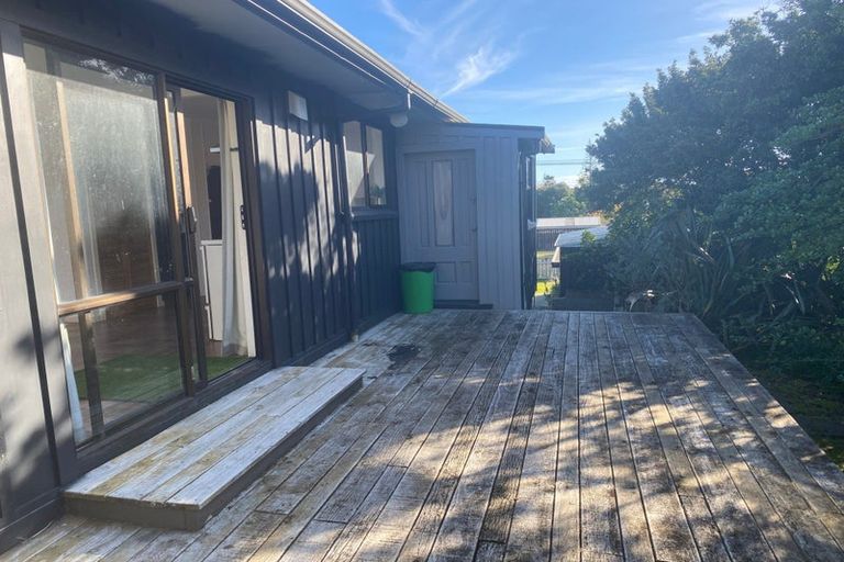 Photo of property in 22 Mahoe Street, Otaki Beach, Otaki, 5512