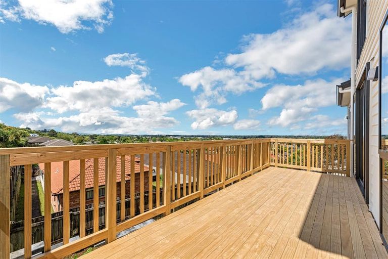 Photo of property in 59 Kirikiri Drive, Papakura, 2110