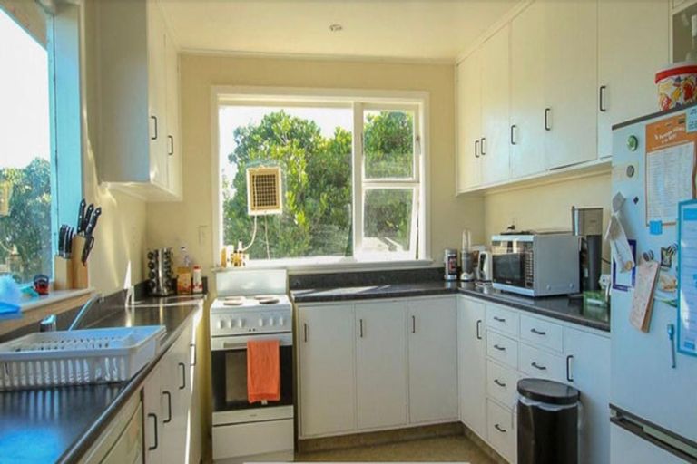 Photo of property in 6 Peranga Terrace, Hataitai, Wellington, 6021