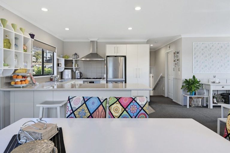 Photo of property in 6a Taramea Rise, Pyes Pa, Tauranga, 3112