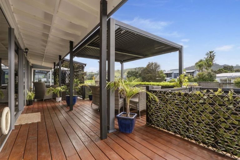 Photo of property in 10 Hillview Road, Waihi Beach, 3611