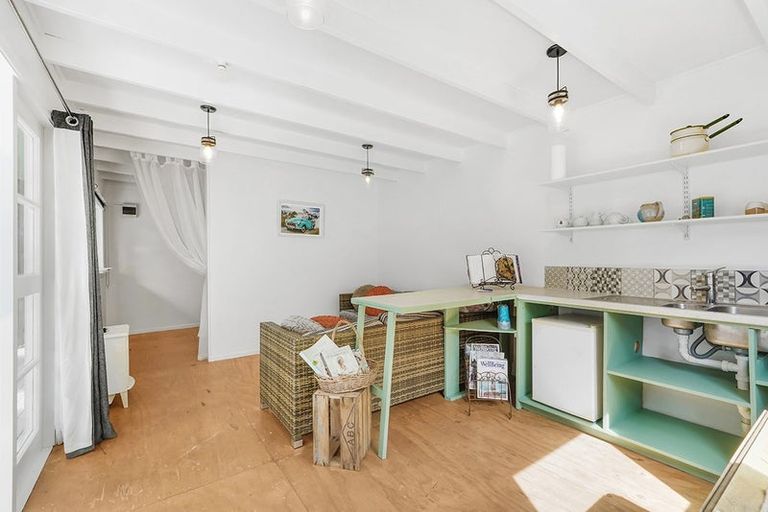 Photo of property in 2b Browns Drive, Waihi Beach, 3611