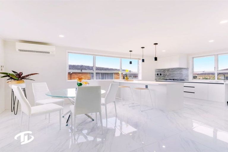 Photo of property in 68 Old Wairoa Road, Papakura, 2110